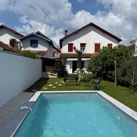 Ferienhaus Maison Piscine Jardin Parking Biarritz