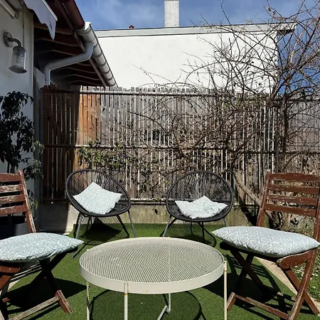 Prázdninový dům Maison Piscine Jardin Parking