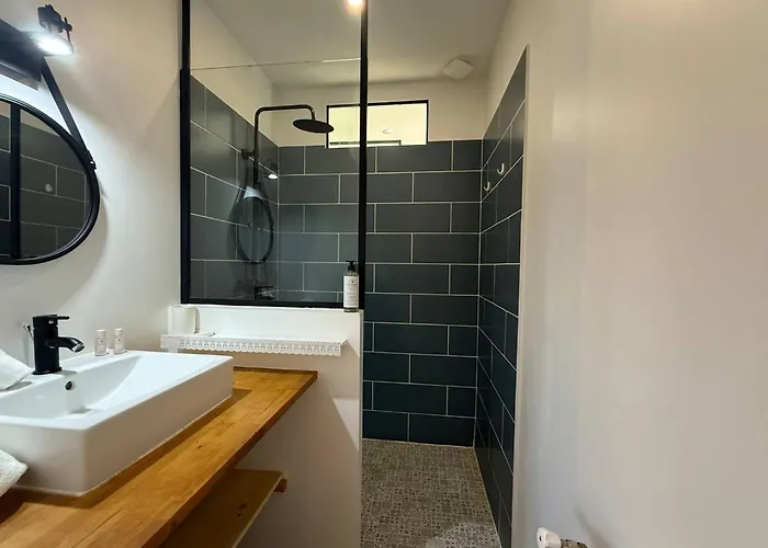 Casa de Férias Maison Piscine Jardin Parking