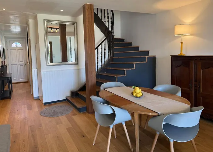 Casa de Férias Maison Piscine Jardin Parking *