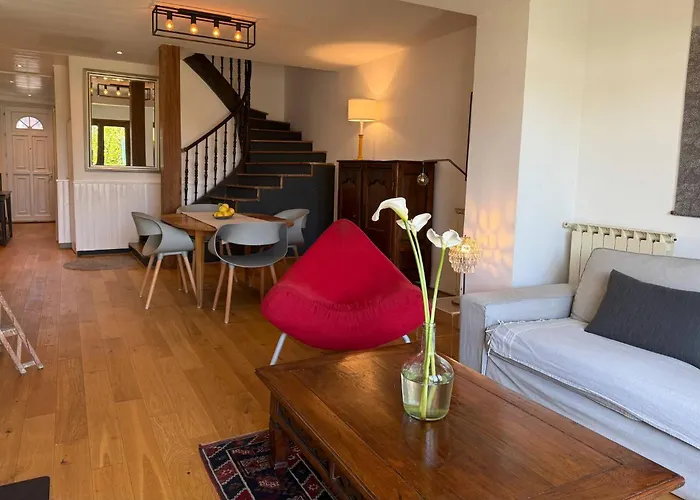 Casa de Férias Maison Piscine Jardin Parking *